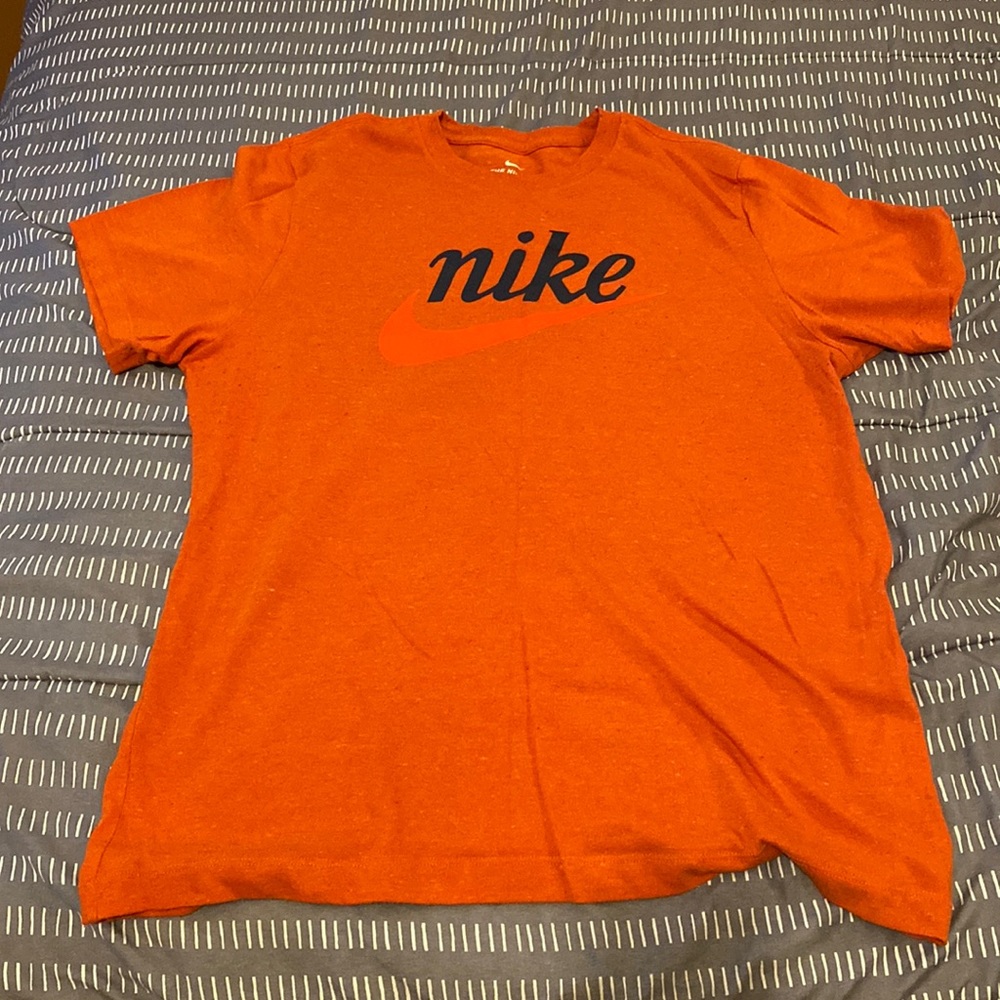 Nike swoosh tee shirt orange large